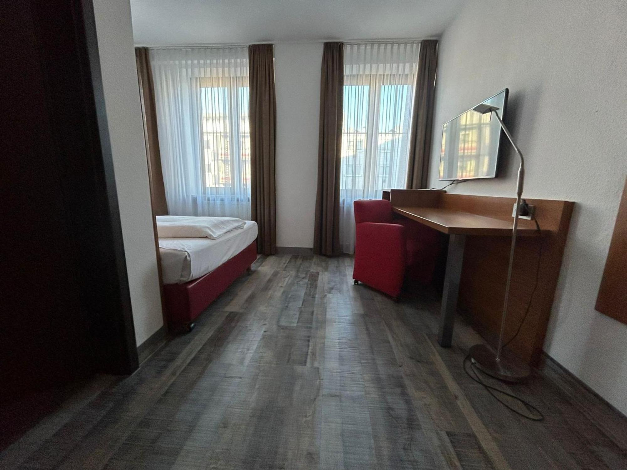Hotel Fackelmann نورنبيرغ المظهر الخارجي الصورة