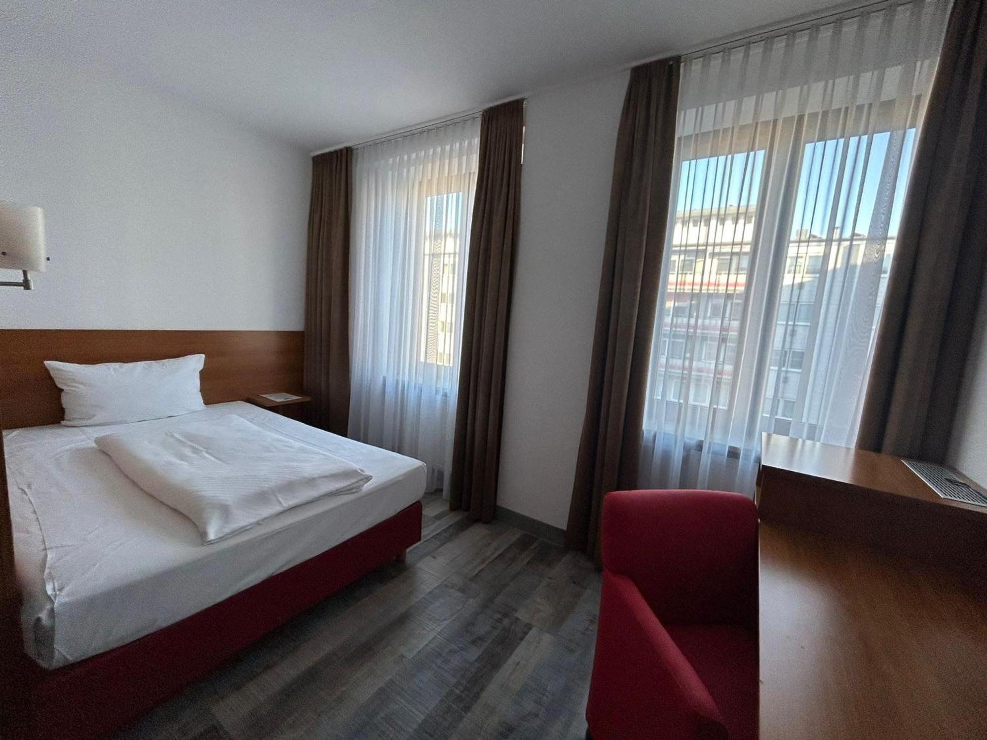 Hotel Fackelmann نورنبيرغ المظهر الخارجي الصورة
