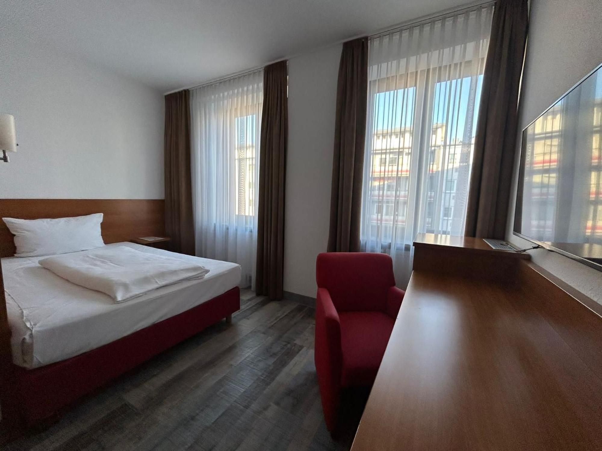 Hotel Fackelmann نورنبيرغ المظهر الخارجي الصورة